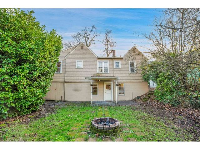 1175 HINES St, Salem, OR 97302