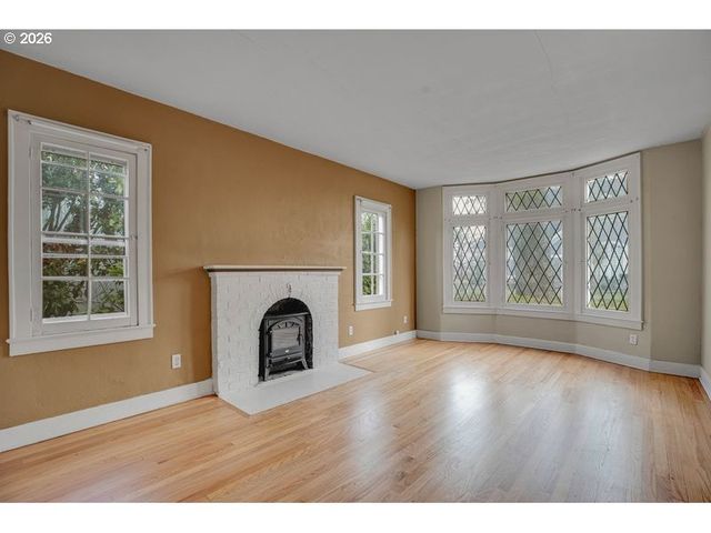 1175 HINES St, Salem, OR 97302