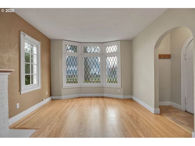1175 HINES St, Salem, OR 97302