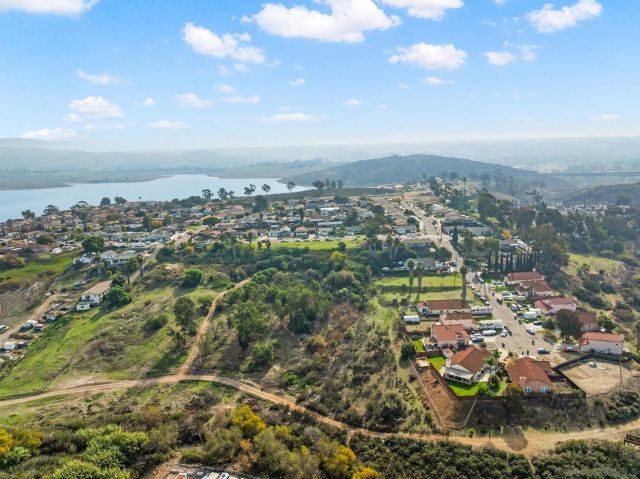 8840 Leigh Ave 12, Spring Valley, CA 91977