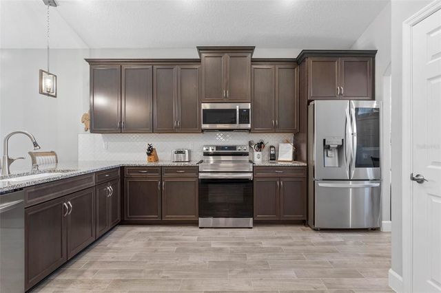 5 CHIPPEWAY COURT, Palm Coast, FL 32137
