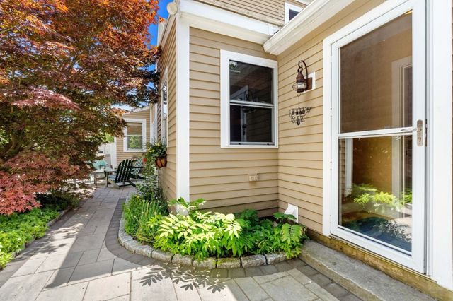 168 State St 168, Newburyport, MA 01950