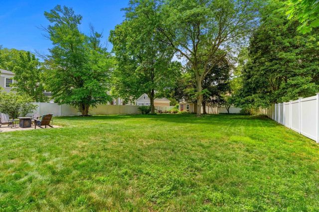 168 State St 168, Newburyport, MA 01950