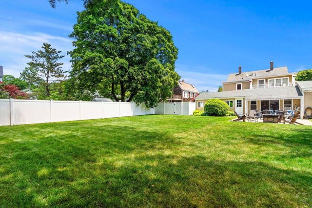 168 State St 168, Newburyport, MA 01950