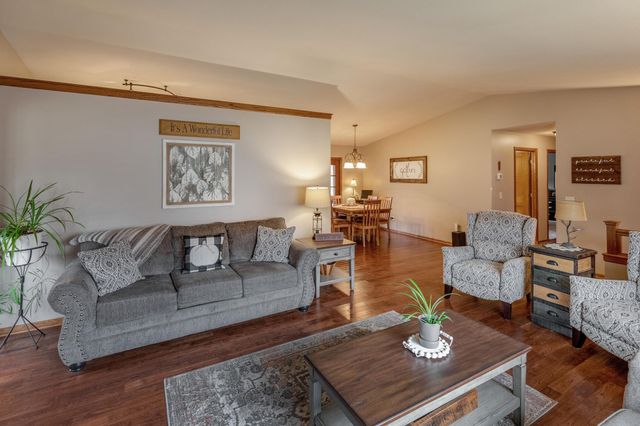 16869 Blakeman Road, Brainerd, MN 56401