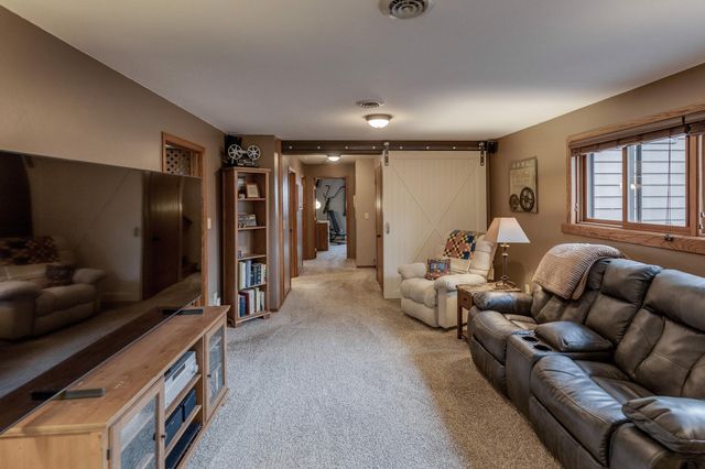 16869 Blakeman Road, Brainerd, MN 56401