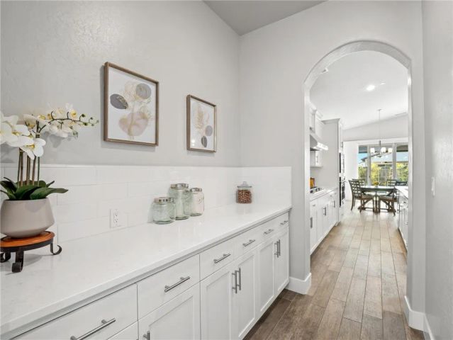 1734 N Park, Clovis, CA 93619