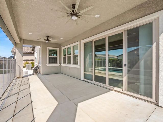 1734 N Park, Clovis, CA 93619