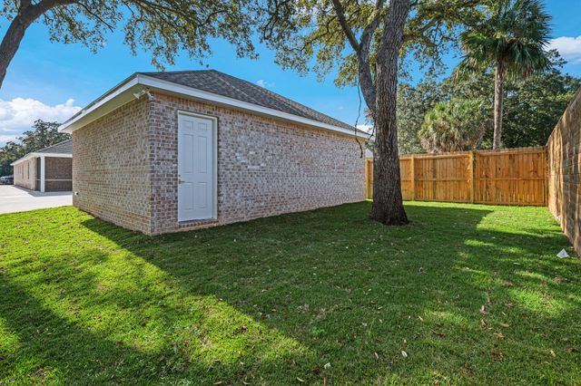 108 Meigs Drive, Shalimar, FL 32579