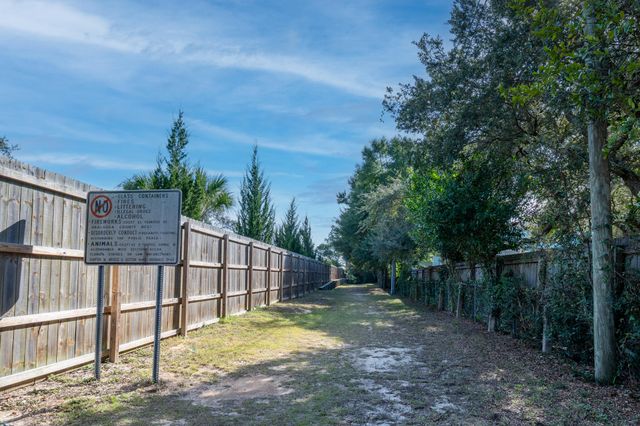 108 Meigs Drive, Shalimar, FL 32579