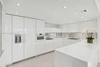 155 Ocean Lane Drive 208, Key Biscayne, FL 33149