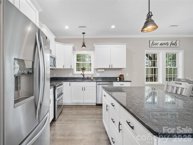 111 Wipprecht Drive, Spruce Pine, NC 28777