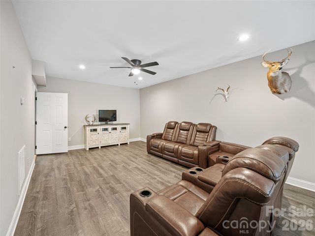 111 Wipprecht Drive, Spruce Pine, NC 28777