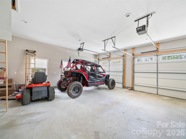 111 Wipprecht Drive, Spruce Pine, NC 28777