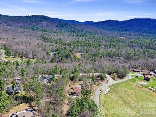 111 Wipprecht Drive, Spruce Pine, NC 28777