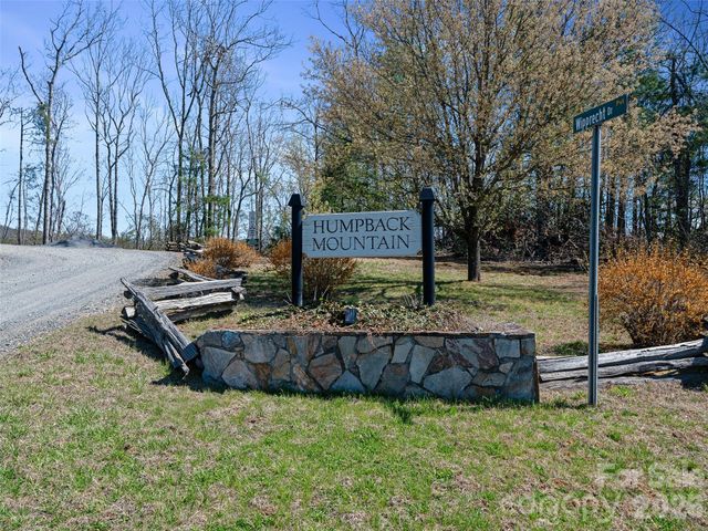 111 Wipprecht Drive, Spruce Pine, NC 28777