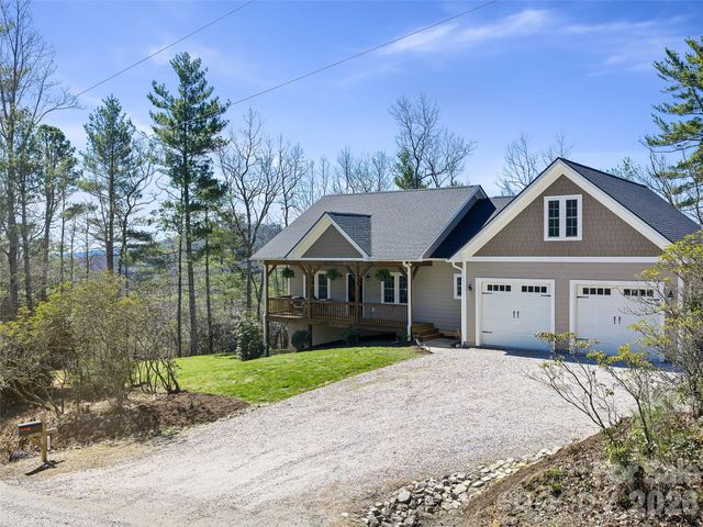 111 Wipprecht Drive, Spruce Pine, NC 28777
