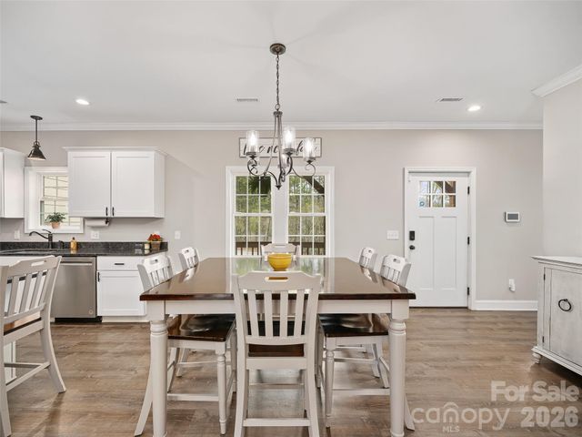 111 Wipprecht Drive, Spruce Pine, NC 28777