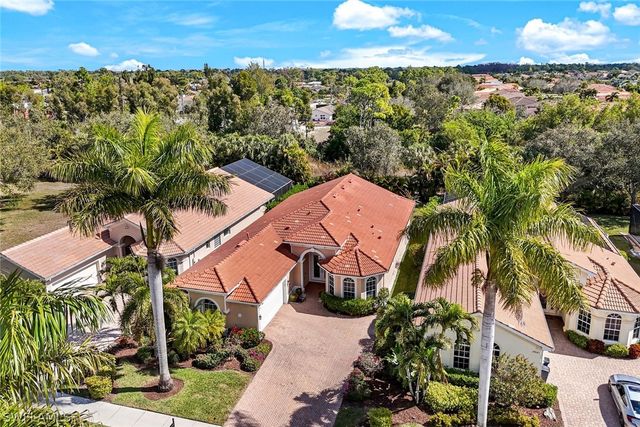 19513 Caladesi DR, Estero, FL 33967