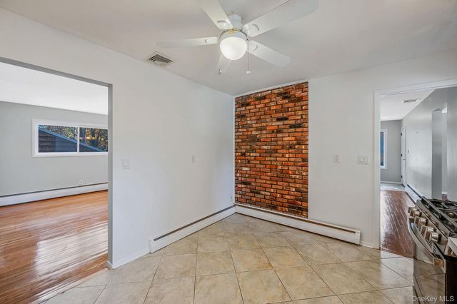 23 Princeton Drive, Dix Hills, NY 11746