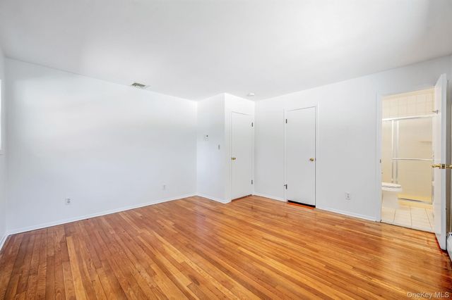 23 Princeton Drive, Dix Hills, NY 11746