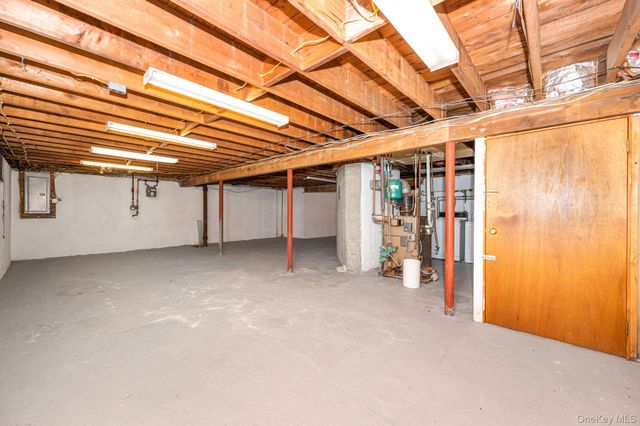 23 Princeton Drive, Dix Hills, NY 11746