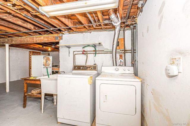 23 Princeton Drive, Dix Hills, NY 11746