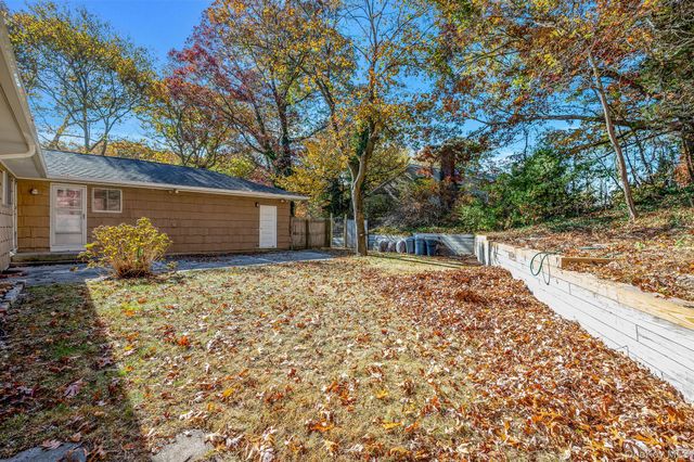 23 Princeton Drive, Dix Hills, NY 11746