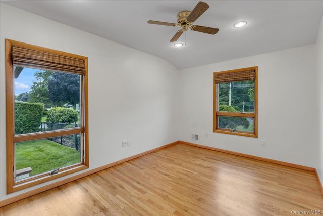 517 Ocean Avenue, Oakdale, NY 11769