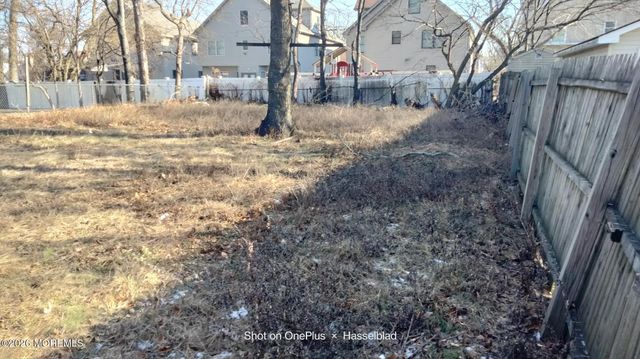 137 Dr Martin Luther King Drive lakewood, Lakewood, NJ 08701