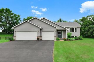 2517 Shannon Court, Hudson, WI 54016