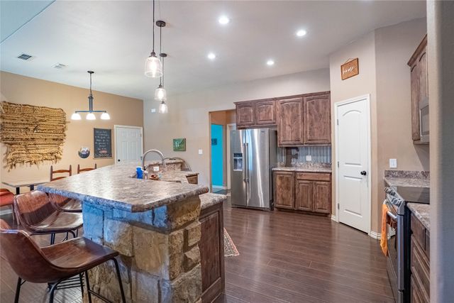 4600 County Road 906, Godley, TX 76044