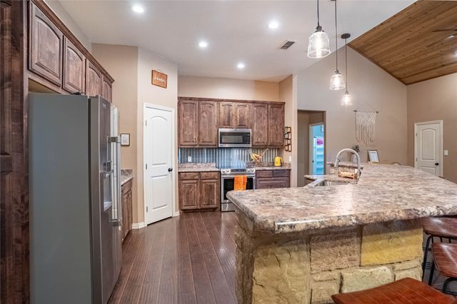 4600 County Road 906, Godley, TX 76044