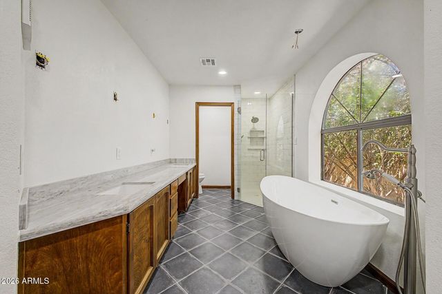 7394 E BUENA TERRA Way, Scottsdale, AZ 85250