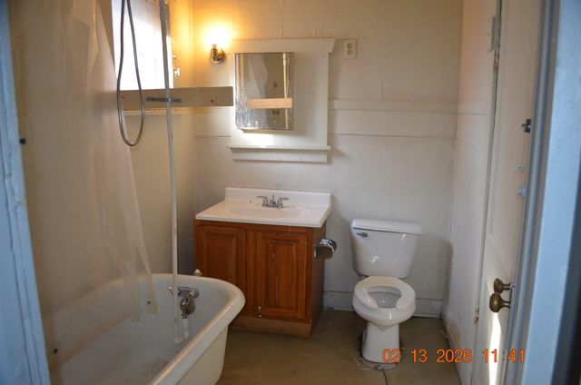 520 Broadway, Benton Harbor City, MI 49022