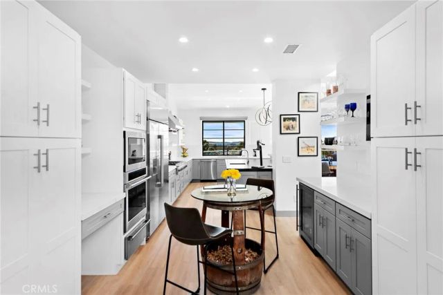 17 Monaco 12, Newport Beach, CA 92660