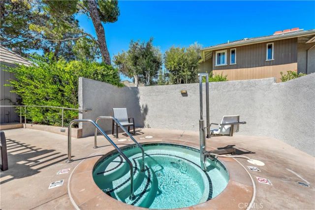 17 Monaco 12, Newport Beach, CA 92660