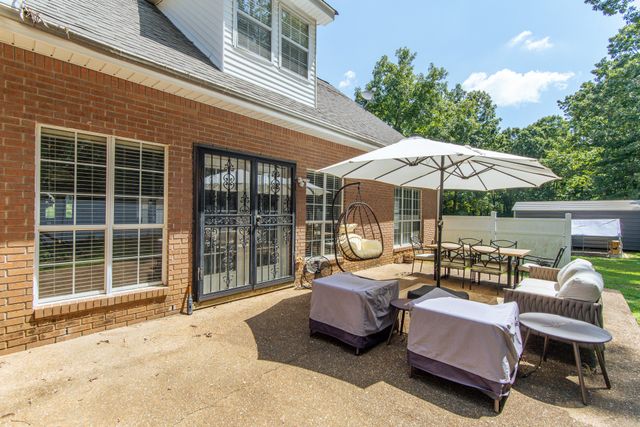 915 Clifftview Rd, Bolivar, TN 38008