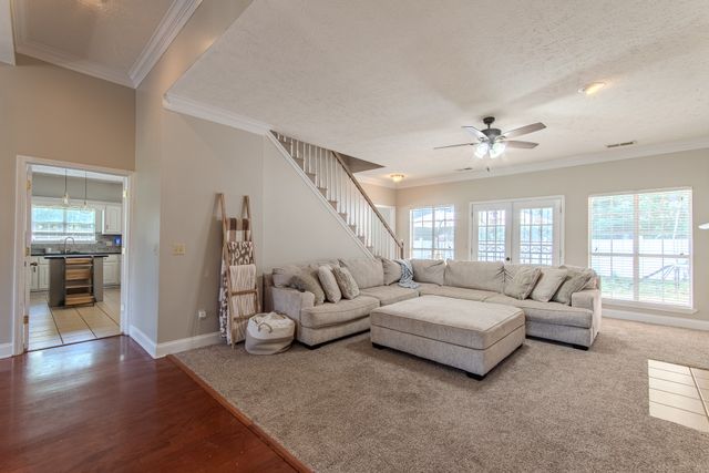 915 Clifftview Rd, Bolivar, TN 38008