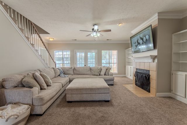 915 Clifftview Rd, Bolivar, TN 38008