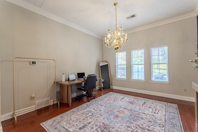 915 Clifftview Rd, Bolivar, TN 38008