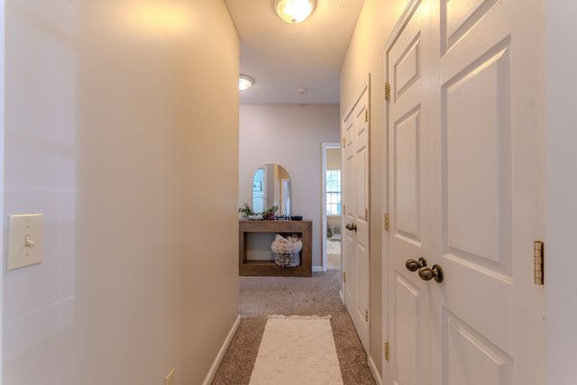 915 Clifftview Rd, Bolivar, TN 38008