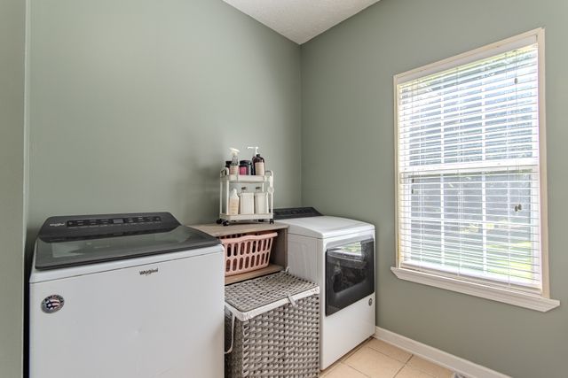 915 Clifftview Rd, Bolivar, TN 38008