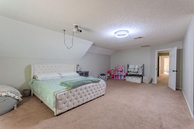 915 Clifftview Rd, Bolivar, TN 38008