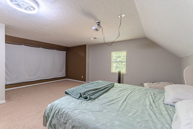 915 Clifftview Rd, Bolivar, TN 38008