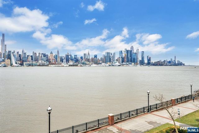 24 Ave At Port Imperial 304, West New York, NJ 07093