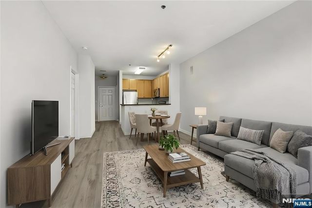 24 Ave At Port Imperial 304, West New York, NJ 07093