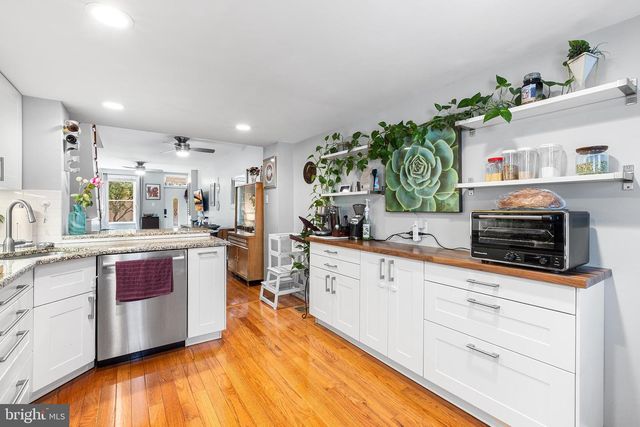 2625 SEPVIVA ST, Philadelphia, PA 19125