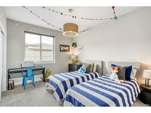 10491 N Sky Dr, Lone Tree, CO 80124