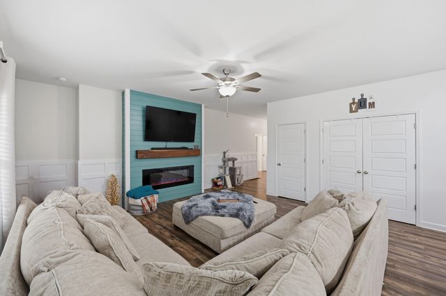 148 Brittany Lane, Georgetown, KY 40324